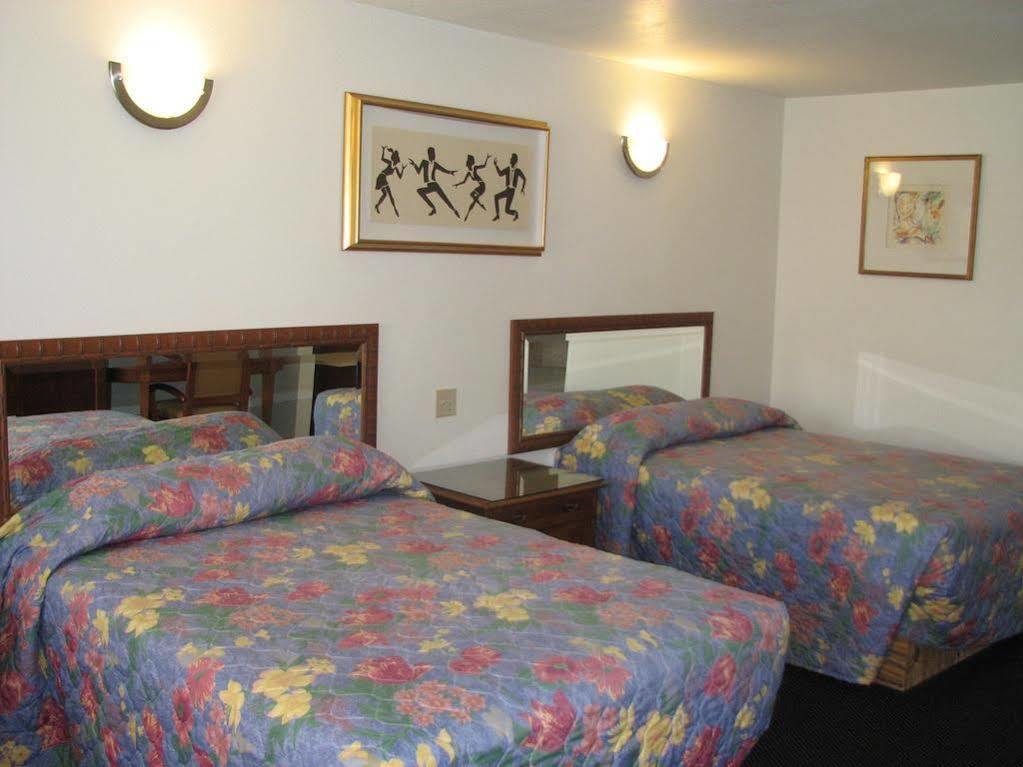 Rodeway Inn Santa Ana Exteriör bild